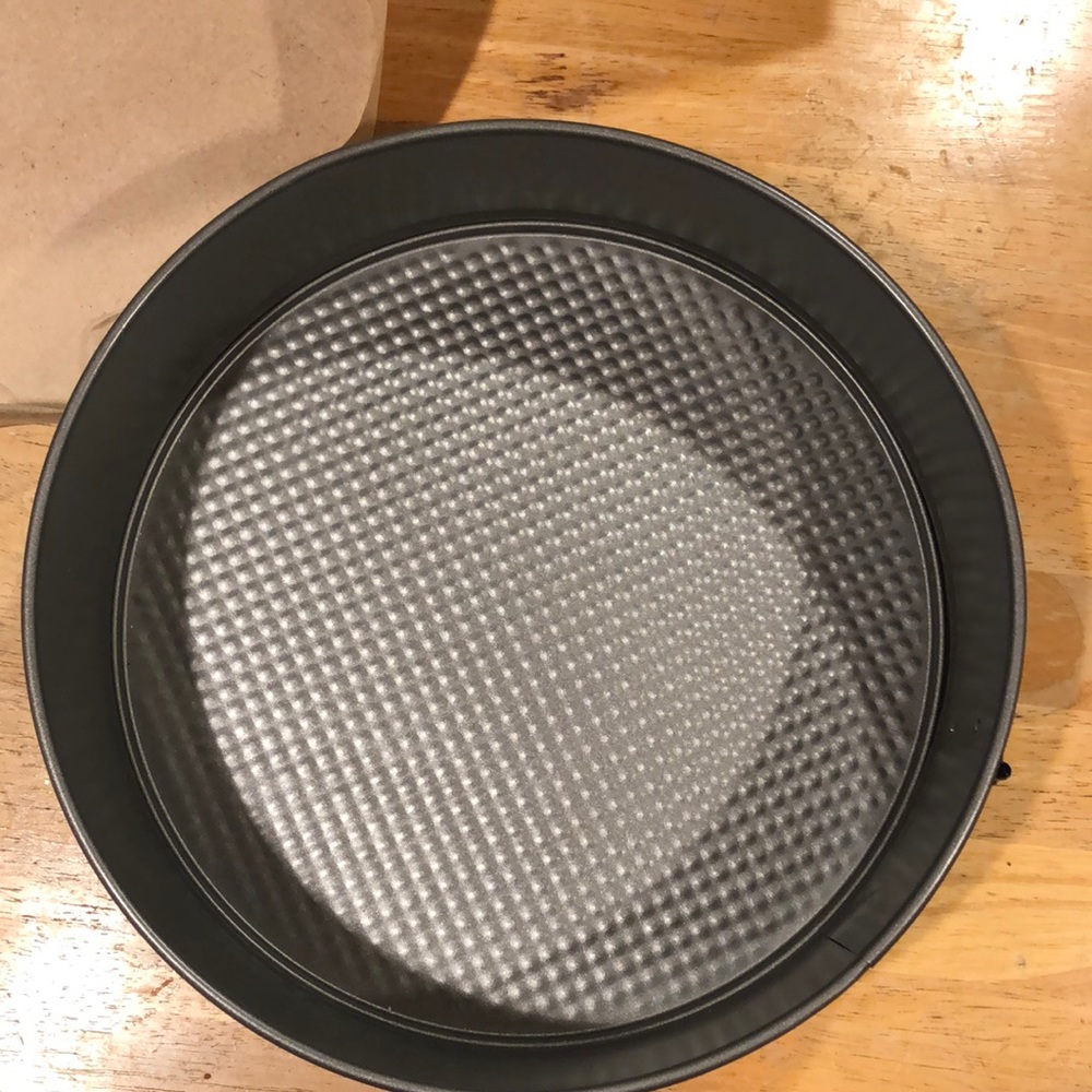 10 inch spring form pan.NEVER USED.